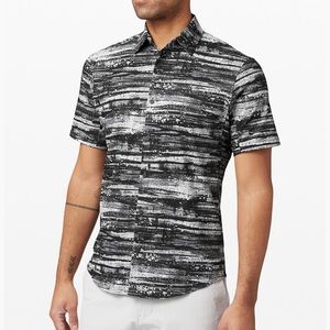 Lululemon Airing Easy SS short sleeve Shirt L